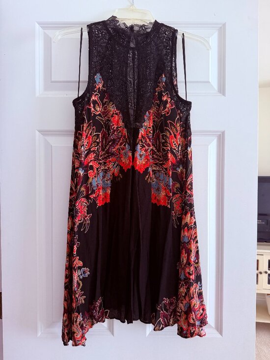Free People Dresses & Skirts - Free People Marsha printed Slip dress